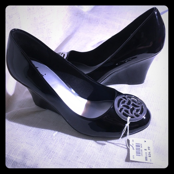 Fioni Shoes - Patent wedge heels